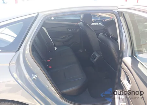 2023 Honda Accord Hybrid Touring z USA, uszkodzony, nr VIN 1HGCY2F84PA035256